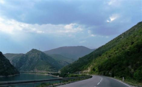 Tal der Neretva in Bosnien