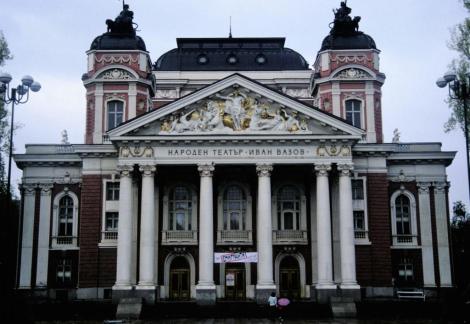 Sofia: Nationaltheater Ivan Vazow [von Helmer und Fellner] (1990)