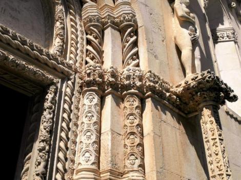 Sibenik Kathedrale Löwenportal