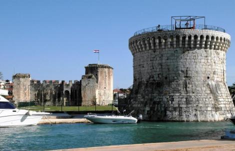 Trogir Markusturm und Festung Kamerlengo