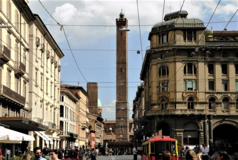 Due Torri [Geschlechtertürme] (2017)