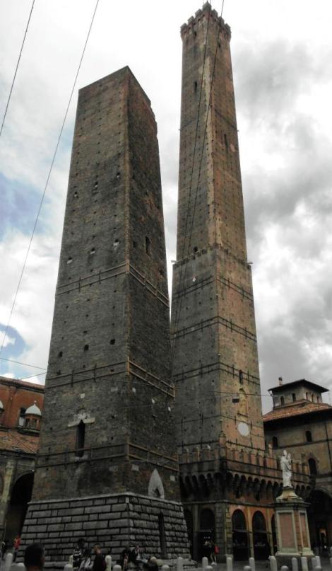 Due Torri [Geschlechtertürme] (2017)