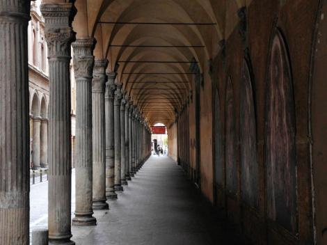 Säulengang der Kirche San Giacomo Maggiore (2017)