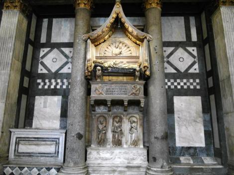 Baptisterium: Grabmal Papst Johannes XXIII. (2017)