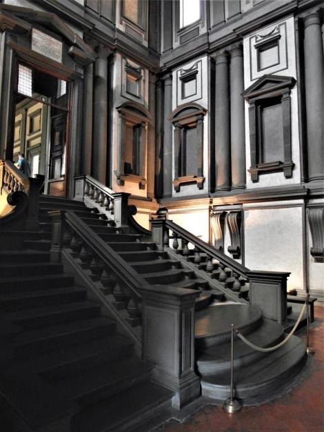 San Lorenzo: Vestibül der Biblioteca Laurenziana [von Michelangelo] (2017)