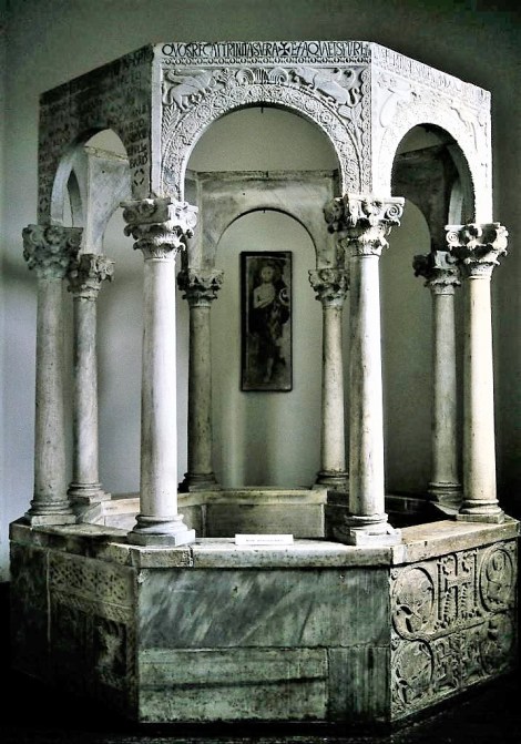 Cividale: Dom - Callixtus-Taufbecken im Museo Cristiano (1999)