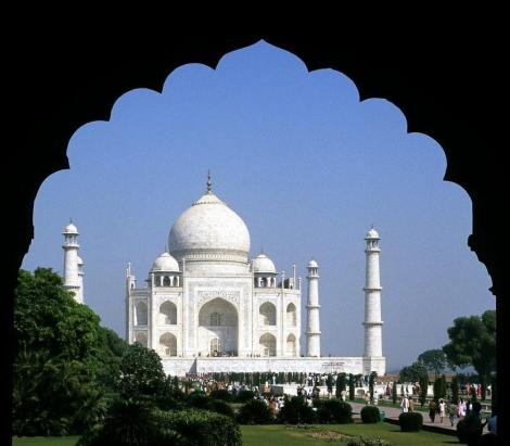 Agra: Taj Mahal (2000)