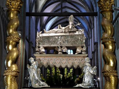 Gnesen [poln. Gniezno]: Dom - Adalbert-Reliquiar (2012)