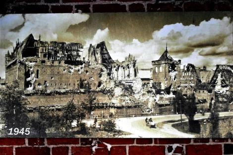 Bild der Marienburg, Malbork - Zerstörung 1945