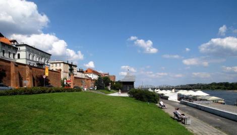 Thorn [poln. Torun]: Stadtmauer und Weichsel (2012)