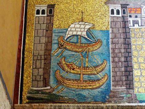 Sant' Appolinare Nuovo: linke Seite - Darstellung des Hafens Classis (2017)