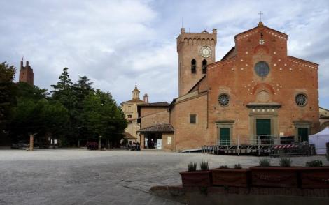 Turm Kaiser Friedrichs II. (links) und Kathedrale (2017)