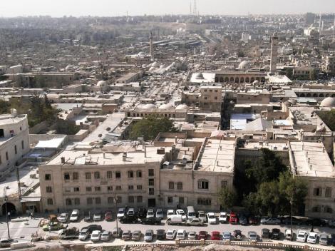 Aleppo: Blick von der Zitadelle auf den Suk und die Omaijadenmoschee (2008)