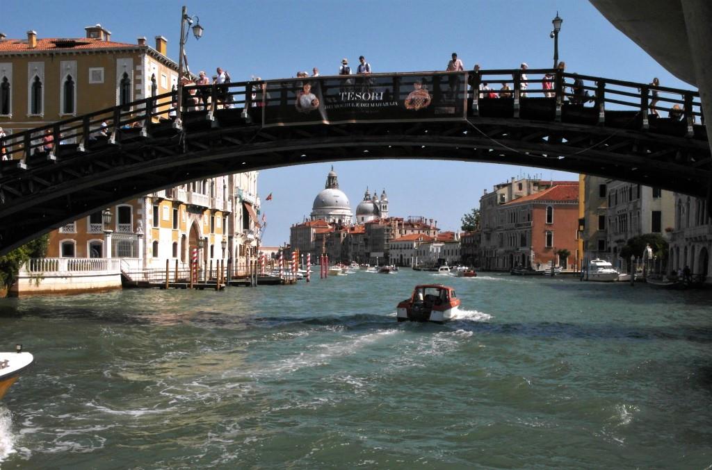 Canal Grande: Blick durch die Accademia-Brücke (2017)