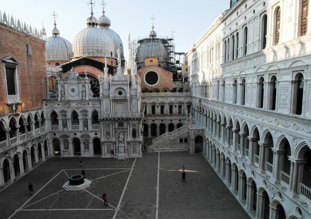 Dogenpalast: Innenhof (2017)