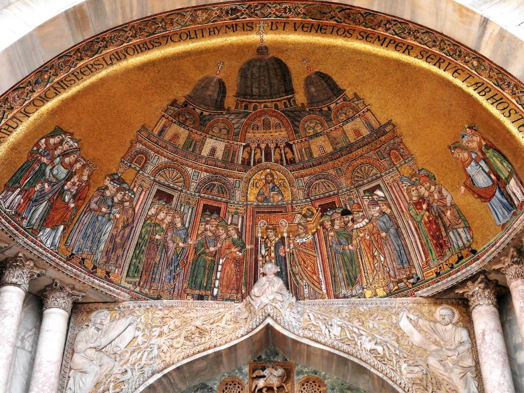 San Marco: Seitenportal Porta di S. Alippio - Mosaik von 1265 mit Darstellung von San Marco (2017)