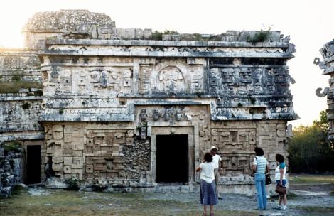 Chichen-Itza: Haus der Nonnen (1980)