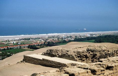 Pachacamac: Blick zur Küste (2005)