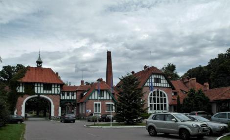 Cadinen [poln. Kadyny]: Torhaus (2012)