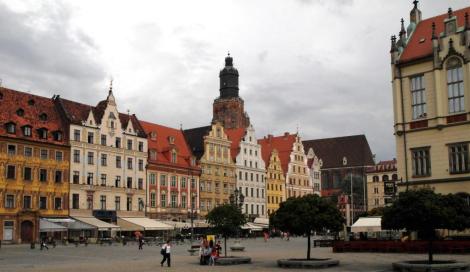 Ring: Westseite, hinten Elisabethkirche (2014)