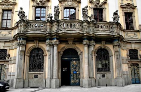 Universität: Portal (2014)