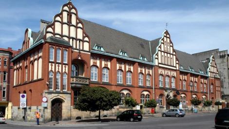 Hindenburg [poln. Zabrze]: Gebäude der Hauptpost (2014)