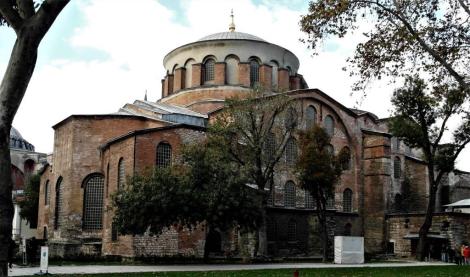 Irenenkirche im 1. Hof (2014)