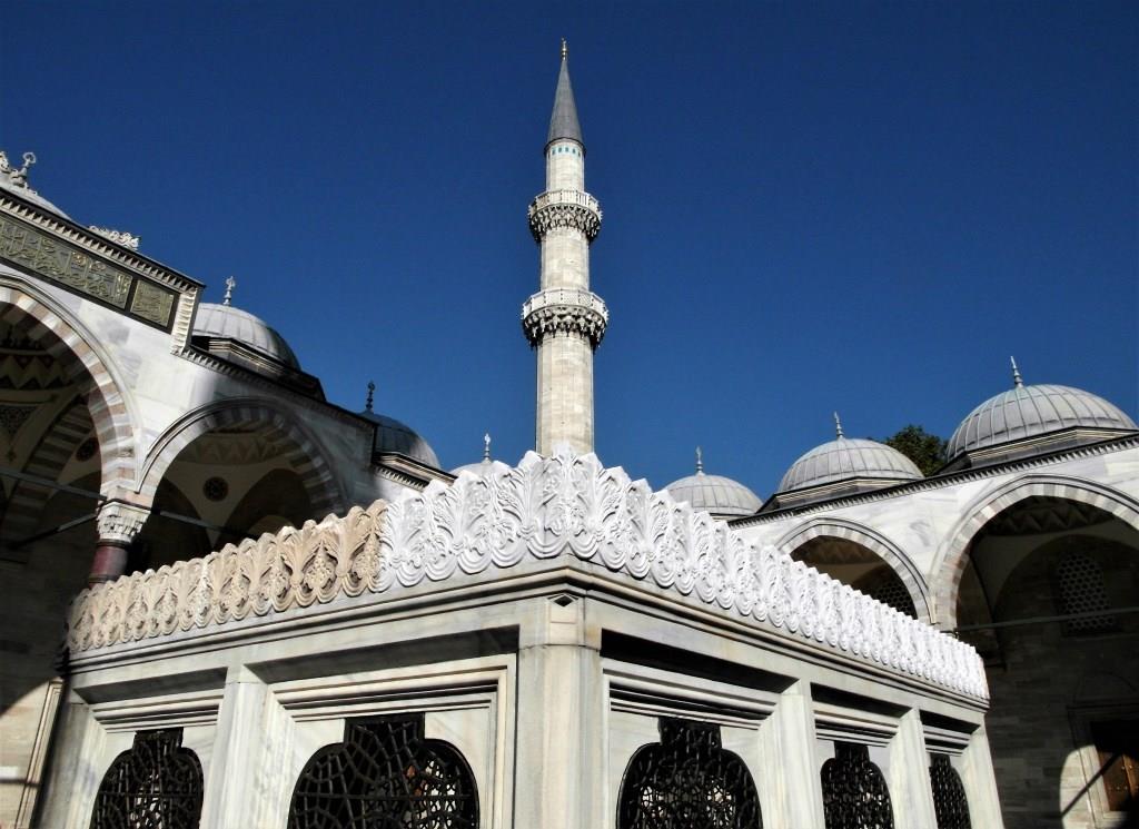 Süleyman-Moschee: Hof (2014)