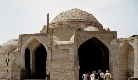 Buchara: Kuppel der Mützenmacher [Tak-i Telpak Furuschon] (1984)