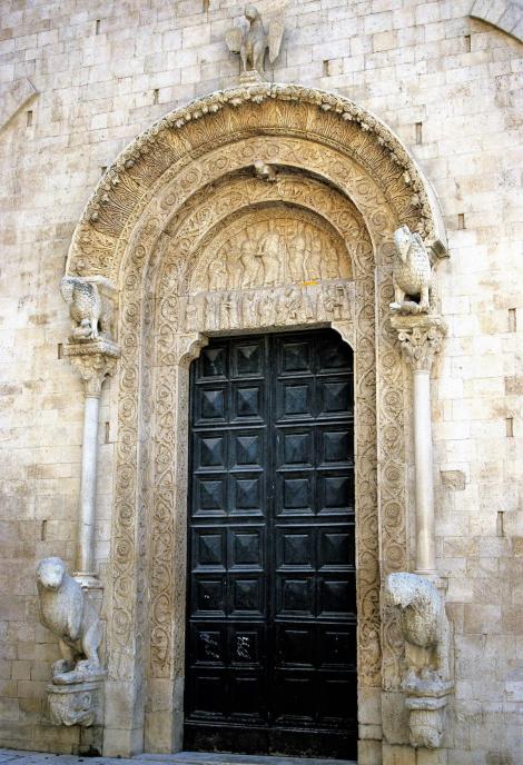 Bitonto: Hauptportal der Kathedrale (2001)
