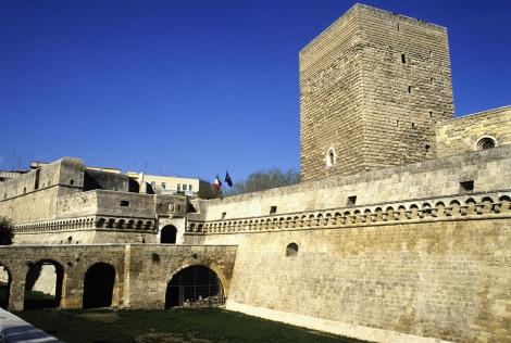 Bari: Kastell (2001)