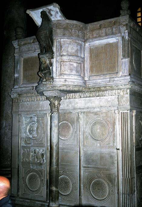 Bari: Kathedrale San Sabino - Kanzel (2001)