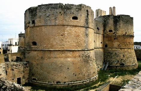 Otranto: Kastell (2001)