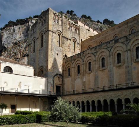 Cefalu: Dom - Blick aus dem Kreuzgang (2018)
