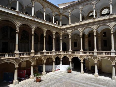 Palermo: Normannenpalast - Innenhof (2018)
