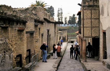 Herculaneum: Cardo IV (2000)