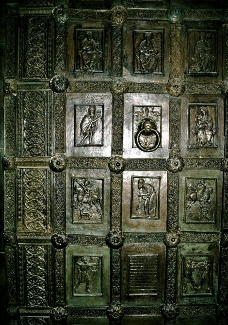 Ravello: Dom - Portal (2000)