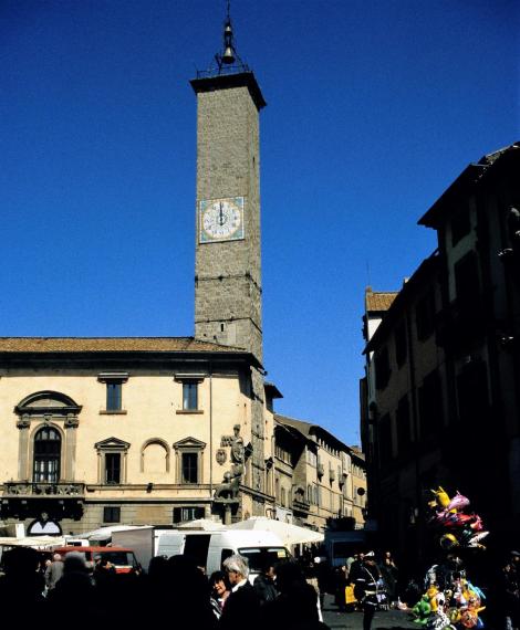 Viterbo: Palazzo del Podesta (2002)