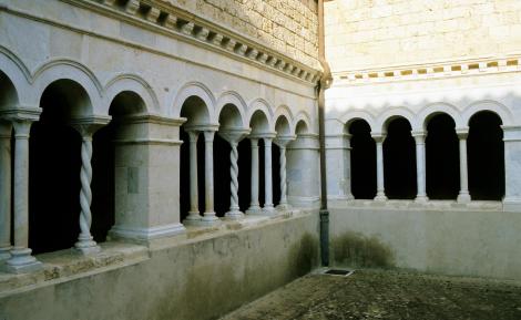 Subiaco: Scholastika-Kloster - Romanischer Kreuzgang (2002)