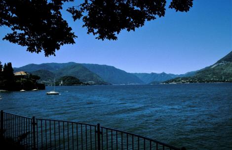 Comer See: Blick von Varenna nach Bellagio (2002)