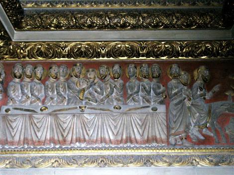 Fünfkirchen: Dom - Reliefs an der Treppe zur Unterkirche (2008)