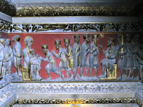 Fünfkirchen: Dom - Reliefs an der Treppe zur Unterkirche (2008)