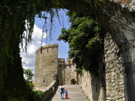 Fünfkirchen: Barbakan (2008)