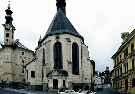 Schemnitz [slowak. Banská Štiavnica]: Rathaus und Katharinenkirche (2004)