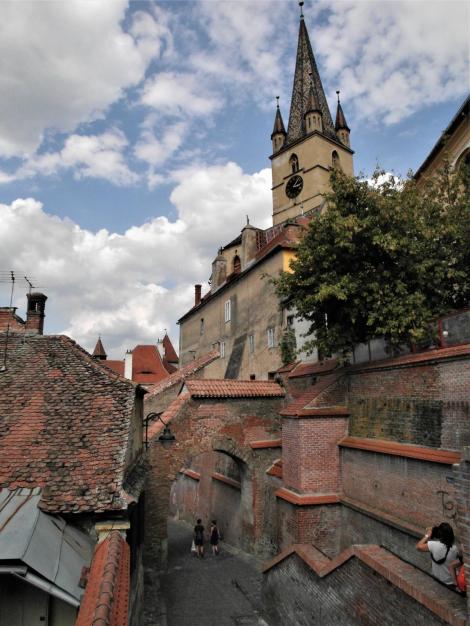 Hermannstadt: Treppenpassage Pempflingergasse und Stadtpfarrkirche (2018)