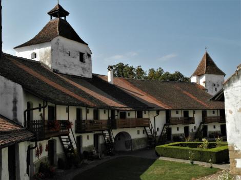 Honigberg (rum. Hărman): Kirchenburg - Wohnzellen im Bering (2018)