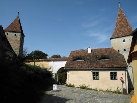 Schäßburg: Fleischerturm [links] und Kürschnerturm [rechts] (2018)