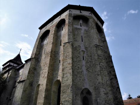 Wurmloch (rum. Valea Viilor): Kirchenburg - wehrhafter Chor der Kirche (2018)