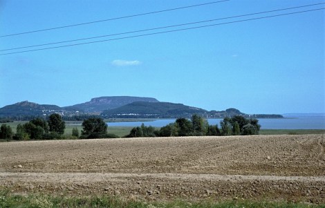 Blick auf die Vulkanberge am Nordufer der Plattensees (1983)