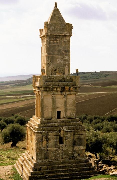 Dougga: Libysch-punisches Mausoleum (1998)